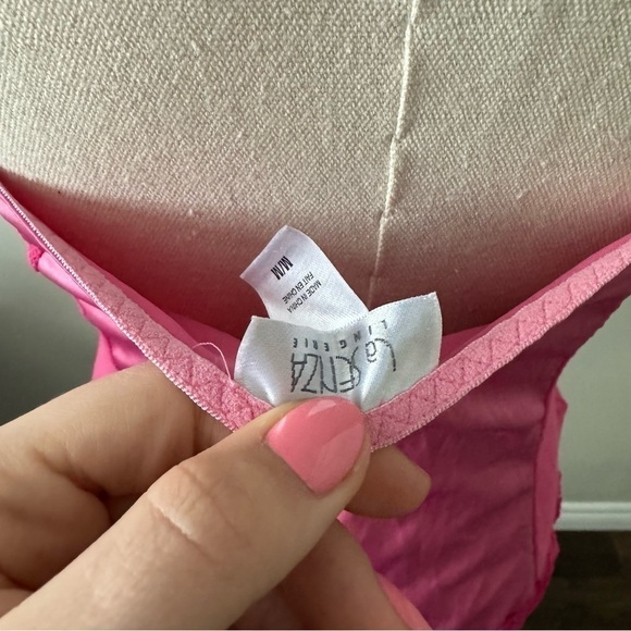 Coquette vintage Y2K Lolita Barbie Pink Dup Tone satin  lace trim top M - Picture 6 of 6